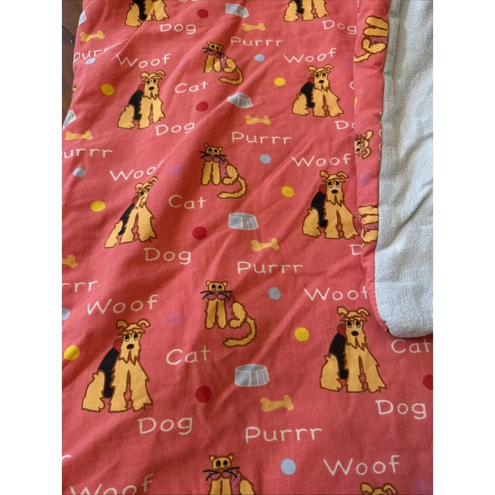Wildkin Dog Cat Woof Purr Pet Print Sleeping Bag Blue Pink Zip Up Cozy Kids